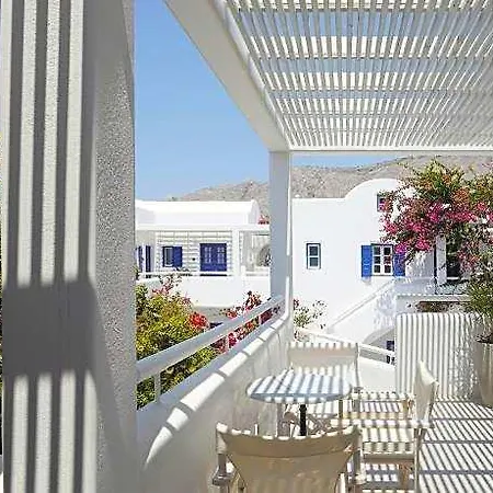 Kouros Village Santorini Ξενοδοχείο 4*